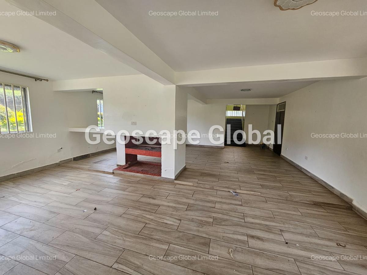 5 Bed House with En Suite in Nyari - 5