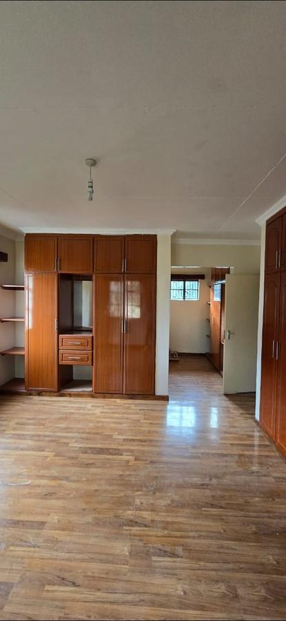 5 Bed House with En Suite in Kyuna - 6