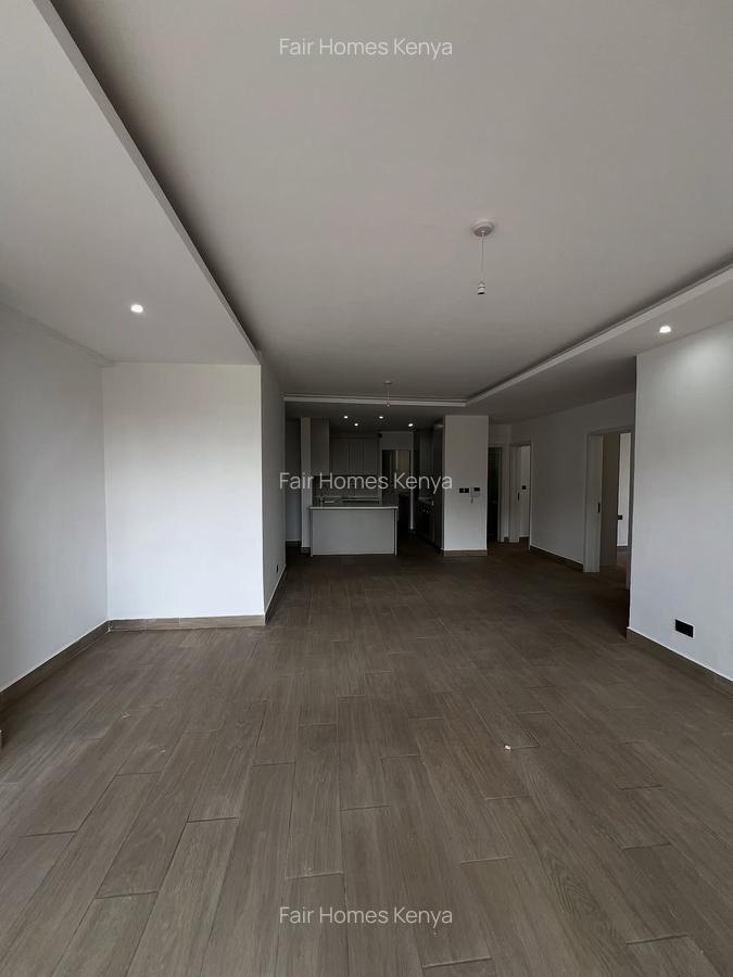 3 Bed Apartment with En Suite at Riverside Drive - 18