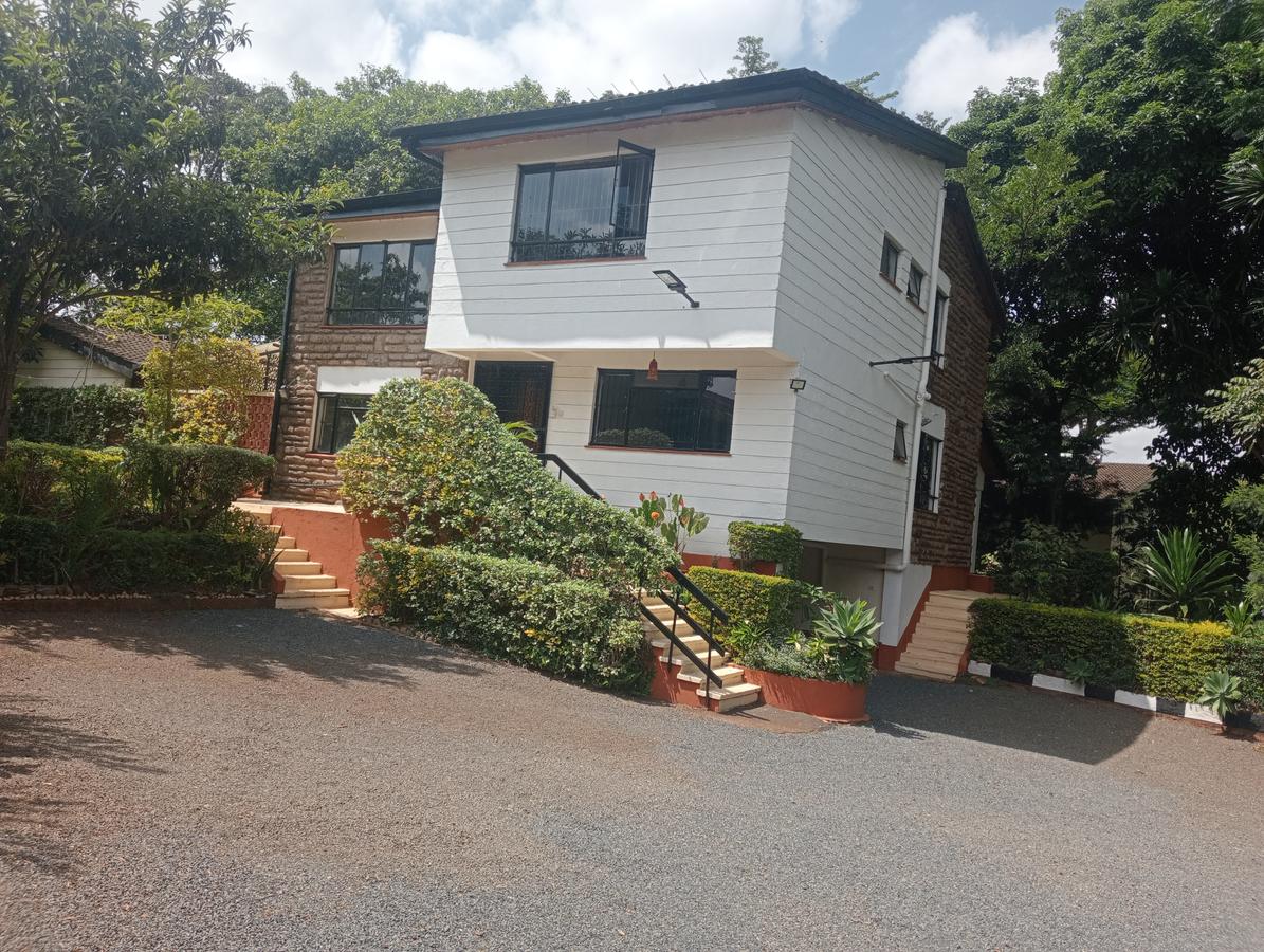 5 Bed House with En Suite at Runda - 17