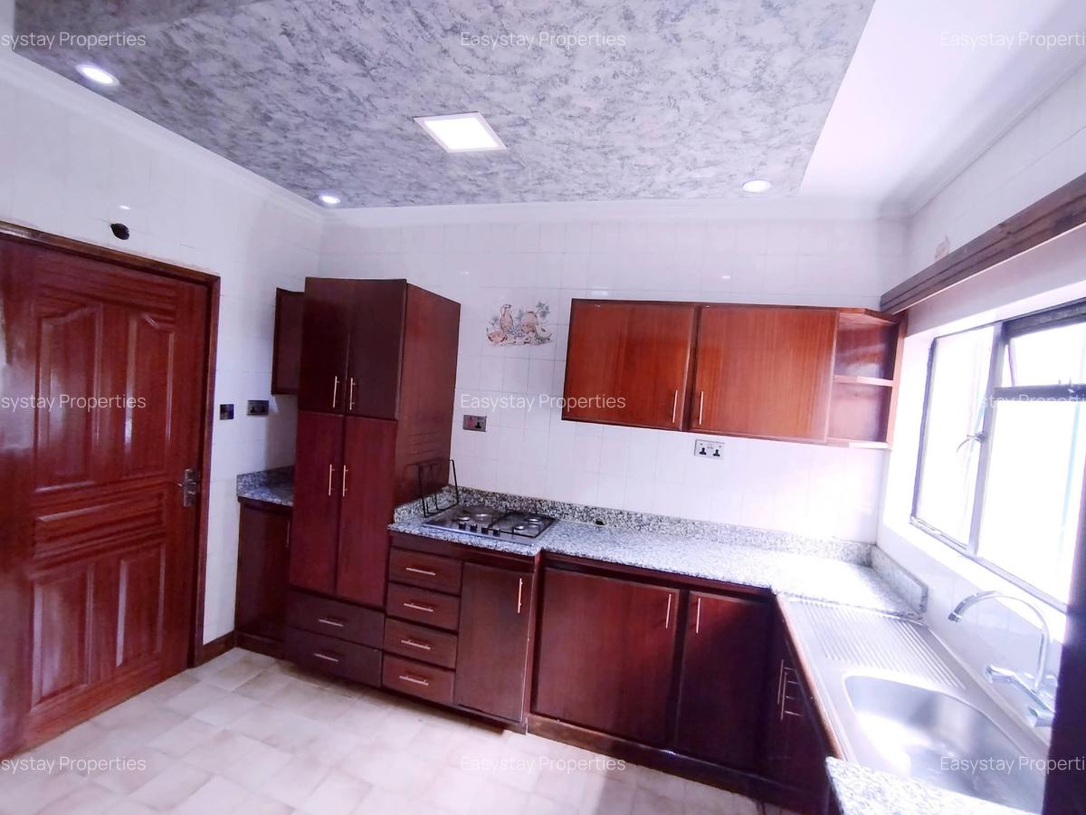 2 Bed Apartment with En Suite in Riverside - 4