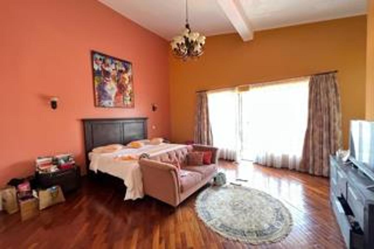4 Bed Townhouse with En Suite in Lavington - 4