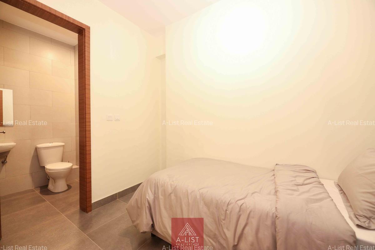 3 Bed Apartment with En Suite at Riverside Lane - 14