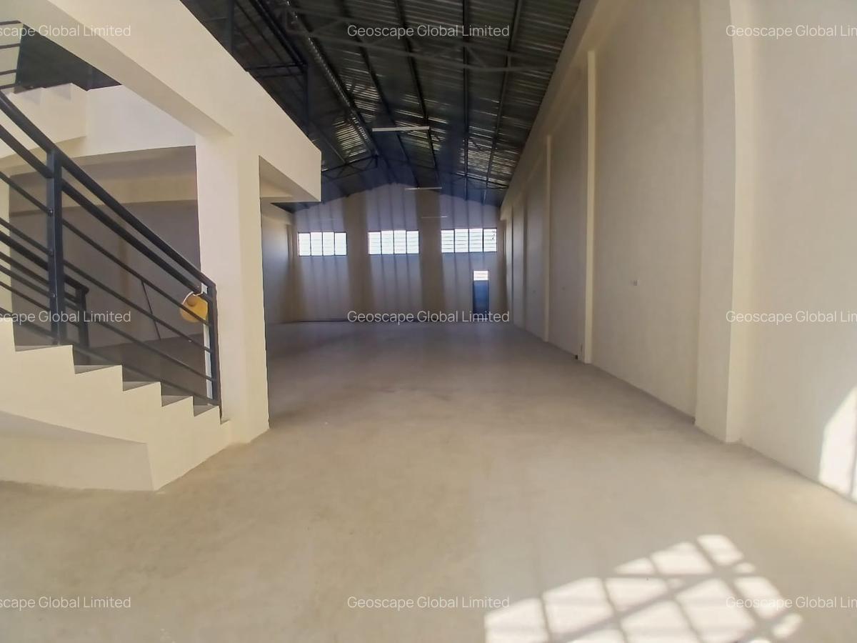 4,100 ft² Warehouse with Parking in Ruiru - 6