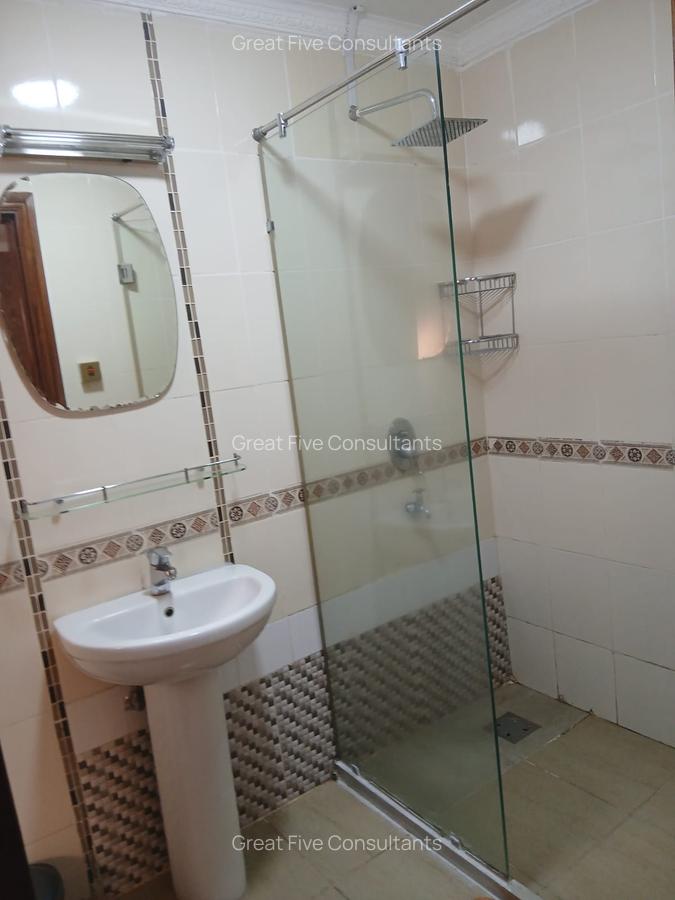 4 Bed Villa with En Suite in Runda - 18