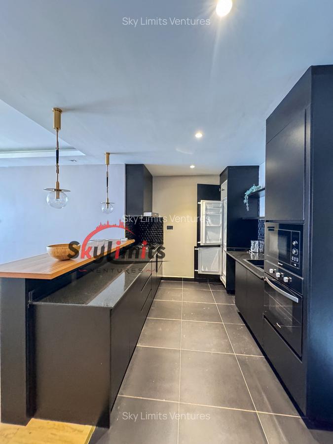 3 Bed Apartment with En Suite in Brookside - 3