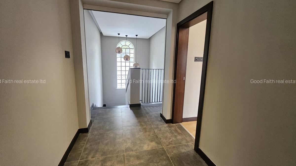 5 Bed House with En Suite in Runda - 13