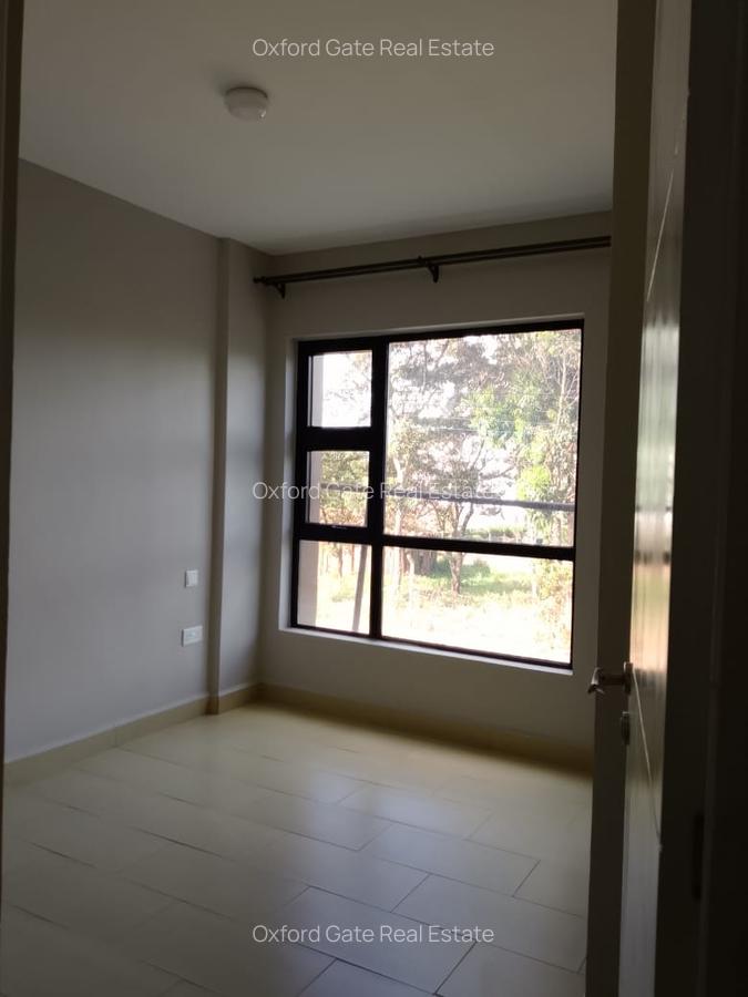 Serviced 2 Bed Apartment with En Suite at Kirawa Road - 14