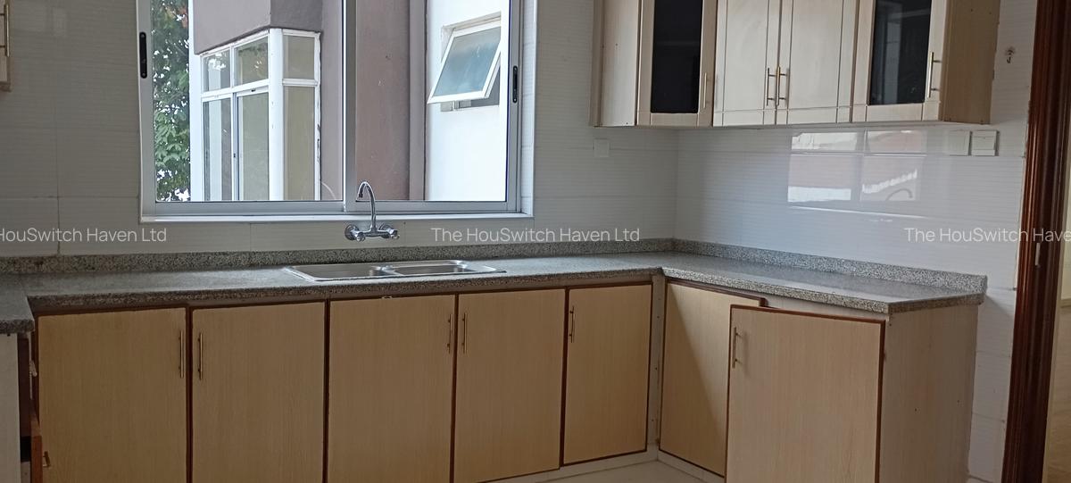 3 Bed Apartment with En Suite at Off Raphta Road - 4