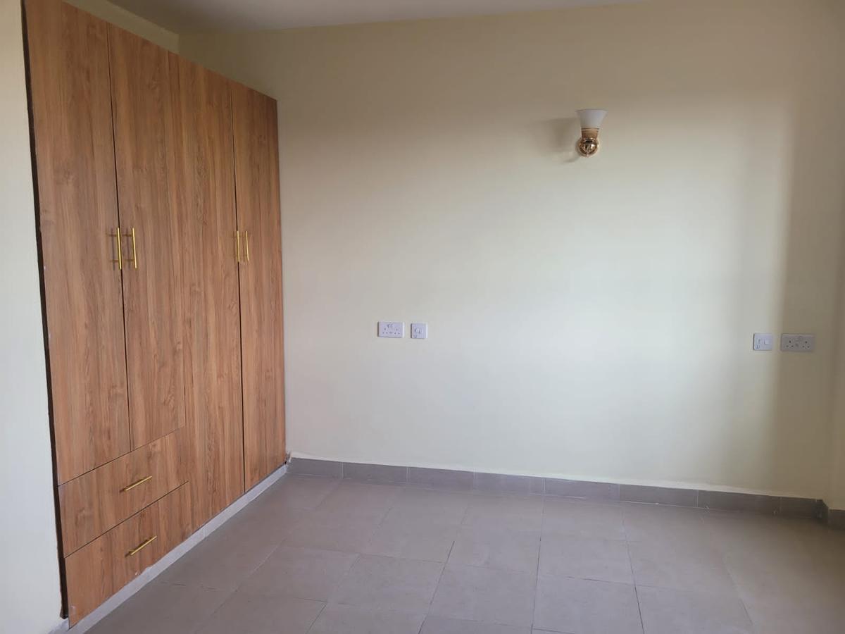 2 Bed Apartment with En Suite at Parklands - 6