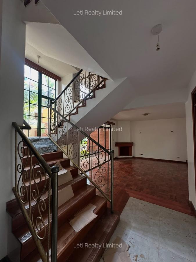 4 Bed Townhouse with En Suite in Kileleshwa - 4