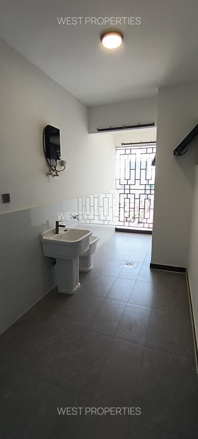 3 Bed Apartment with En Suite in Kileleshwa - 6