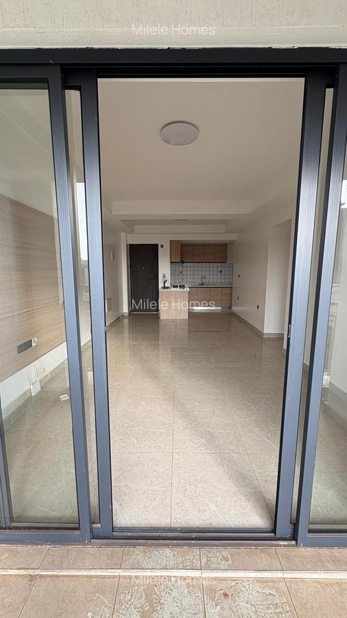 Serviced 2 Bed Apartment with En Suite at Joyland - 16