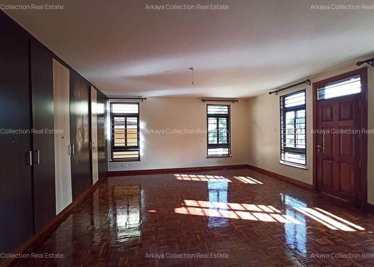 5 Bed Villa in Lavington - 4