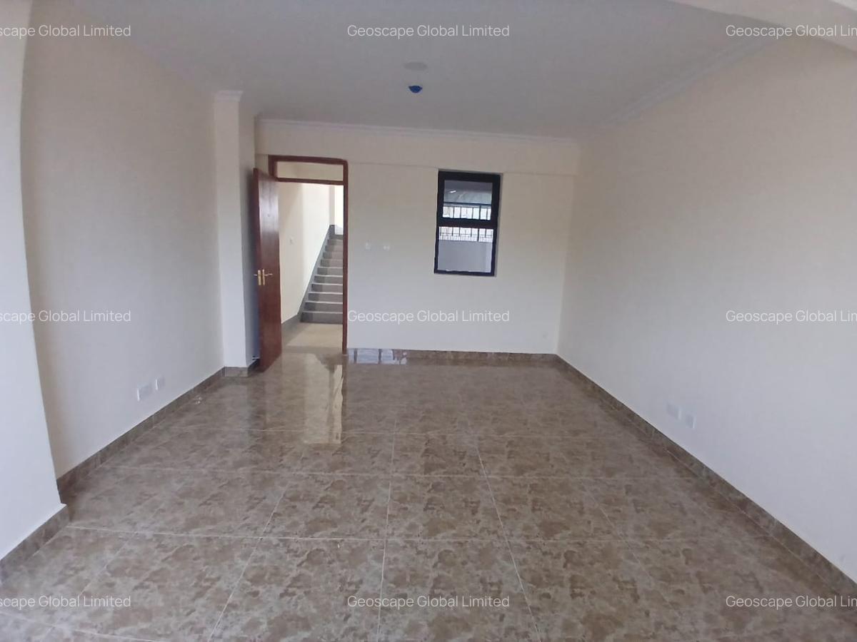 10,000 ft² Warehouse with Parking in Ruiru - 7