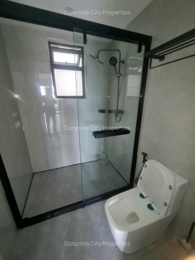 2 Bed Apartment with En Suite in Riverside - 17