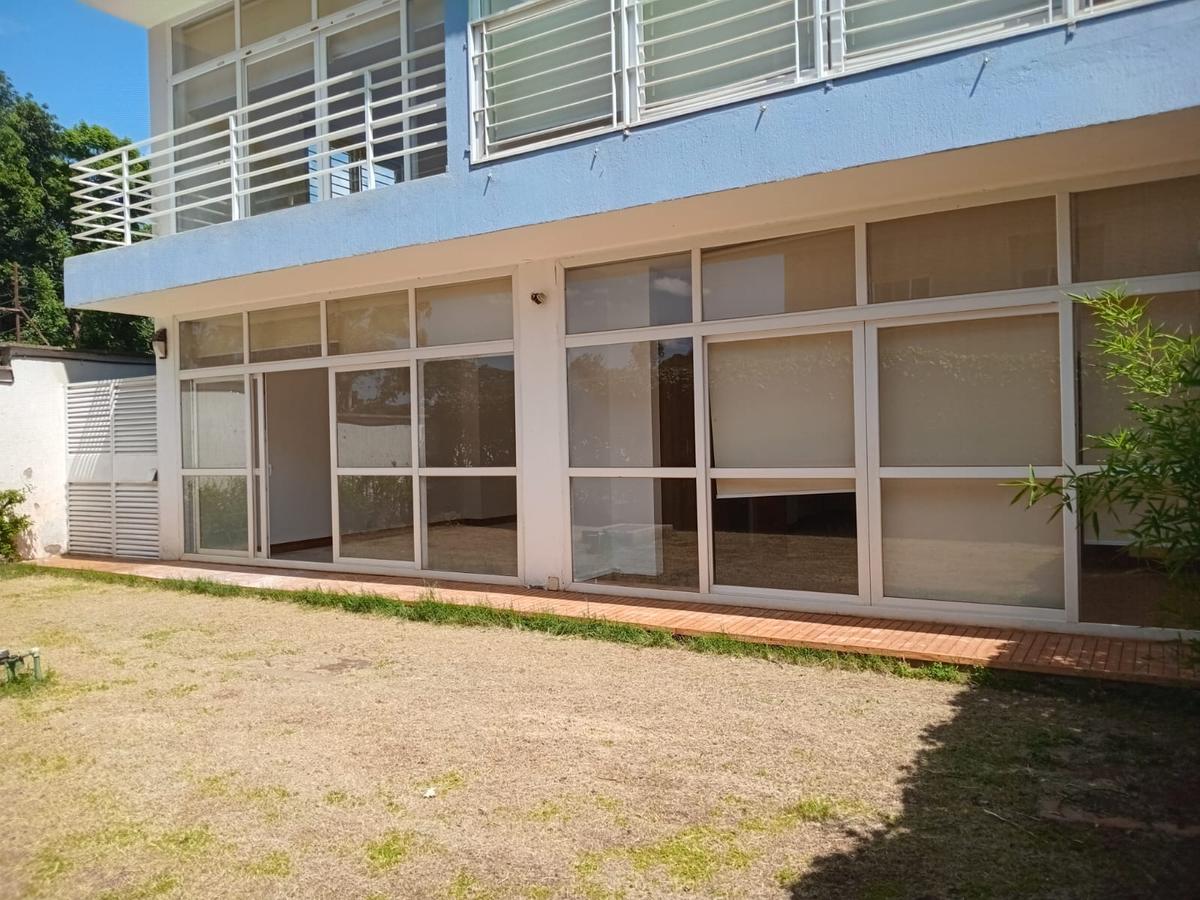 5 Bed Villa with En Suite at Convent Road - 14
