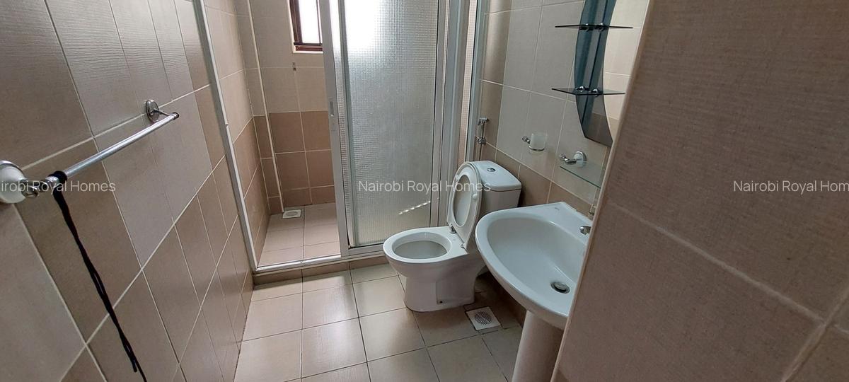 3 Bed Apartment with En Suite at Lavington Green - 19