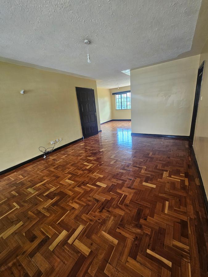 3 Bed Apartment with En Suite at Lavington - 3