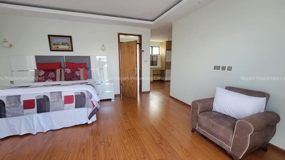 4 Bed House with En Suite in Runda - 8