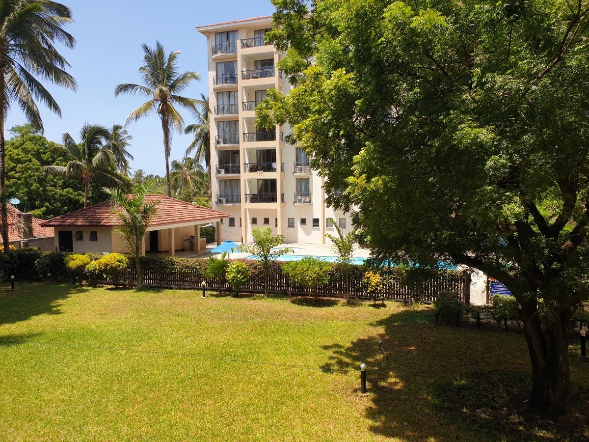 3 Bed Apartment with En Suite in Bamburi - 2