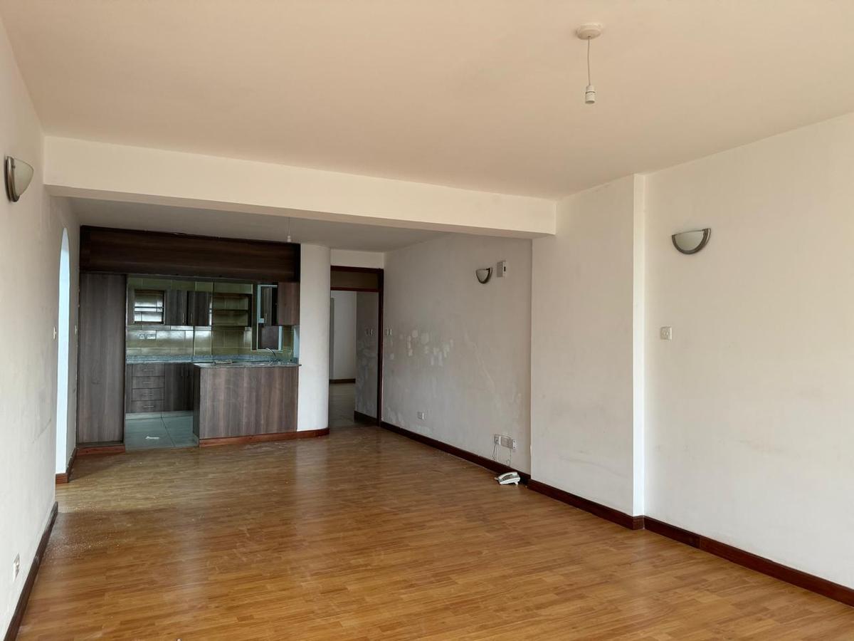 2 Bed Apartment with En Suite in Lavington - 19