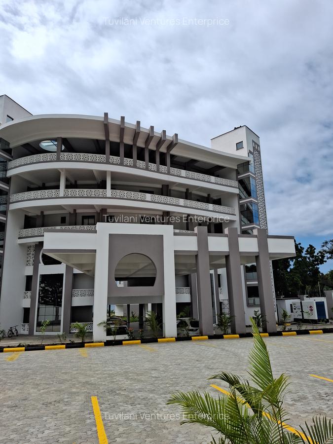 Serviced 2 Bed Apartment with En Suite at Nyali Mombasa - 6