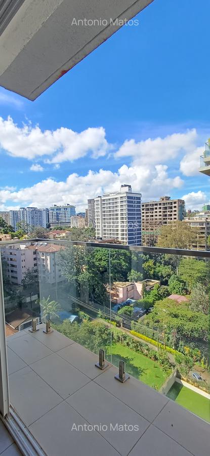2 Bed Apartment with En Suite at Terrace Close - 3