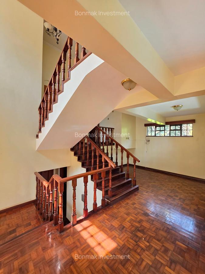 4 Bed Townhouse with En Suite at Old Kitusuru - 8