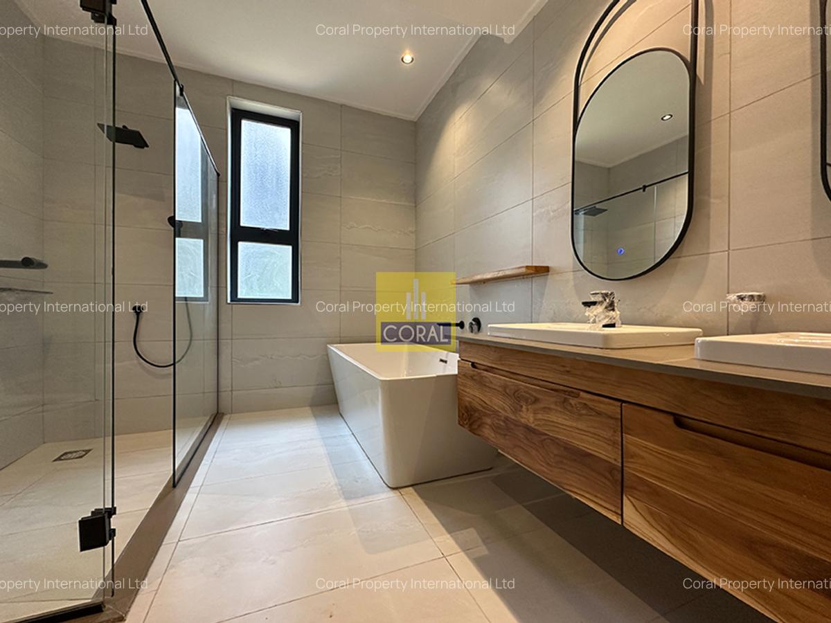 4 Bed Apartment in Loresho - 5