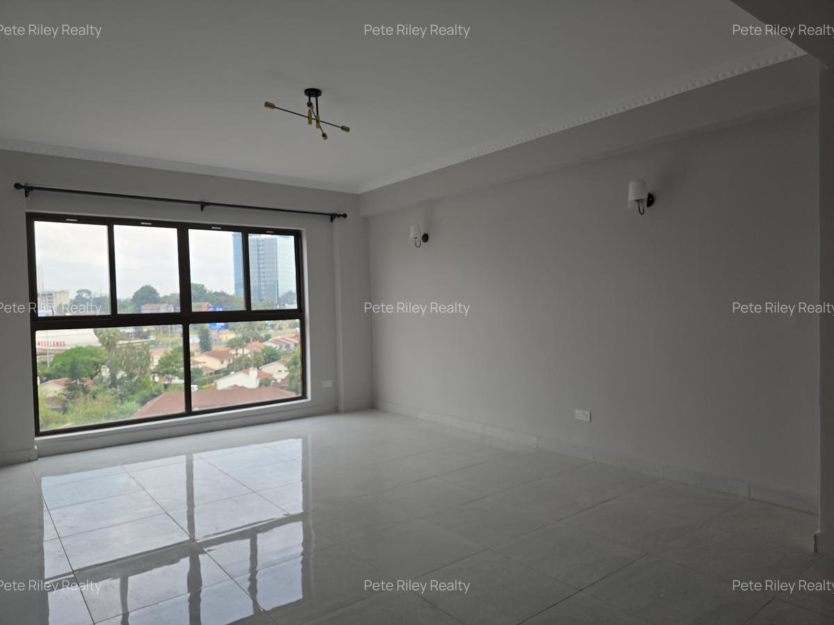 3 Bed Apartment with En Suite at School Lane - 1