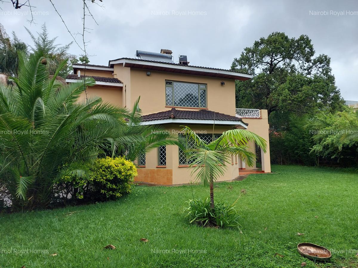 4 Bed Townhouse with En Suite at Lavington Road - 5