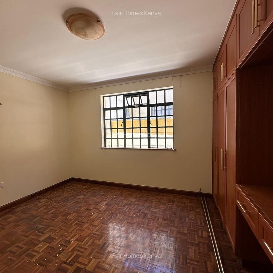 4 Bed Townhouse with En Suite at Chalbi Drive - 5