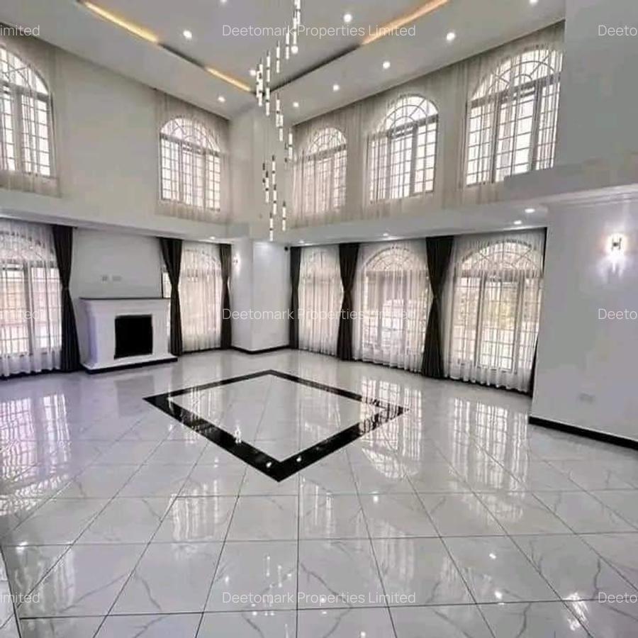 7 Bed House with En Suite at Hardy - 3