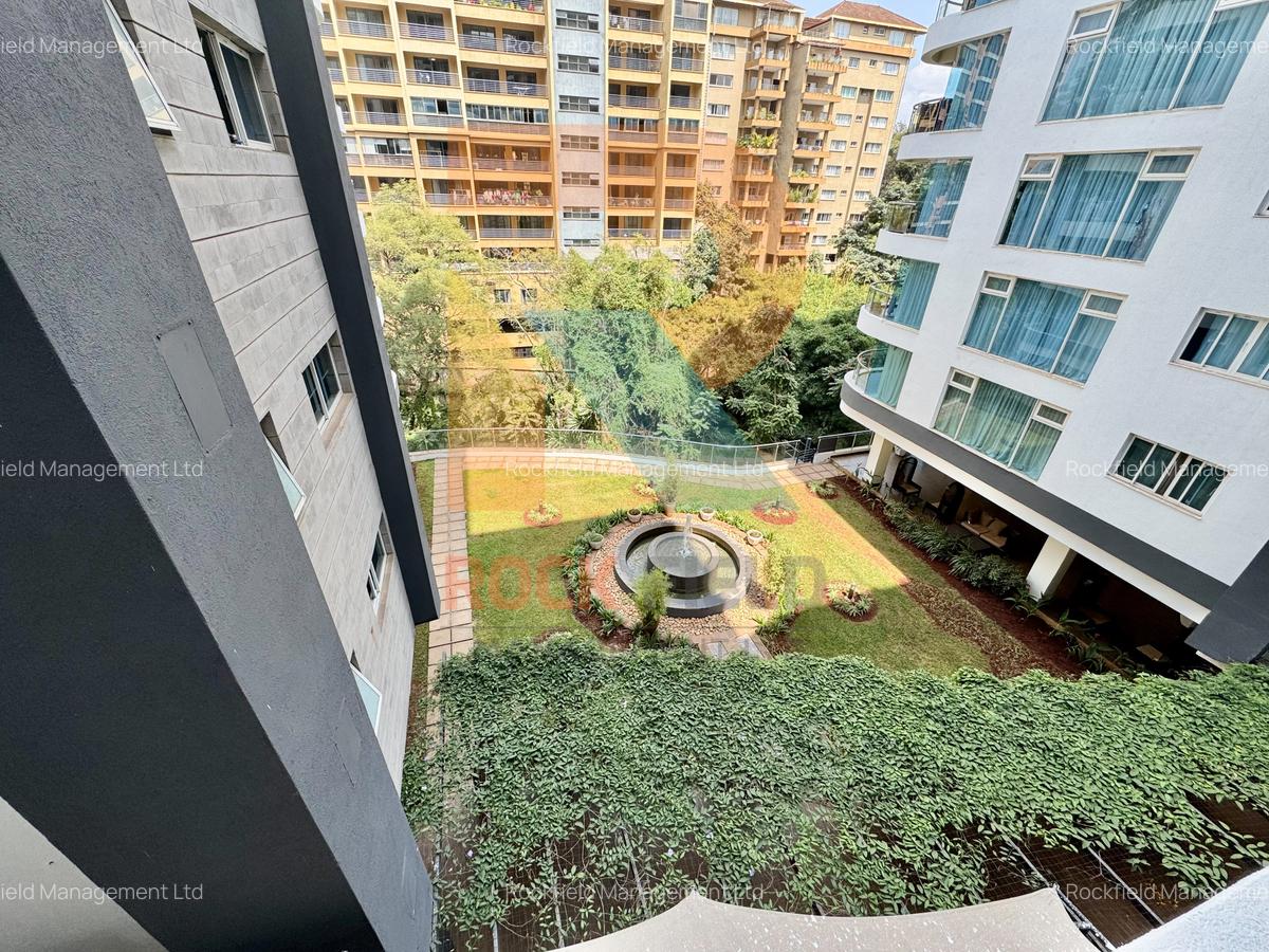 3 Bed Apartment with En Suite in Riverside - 4