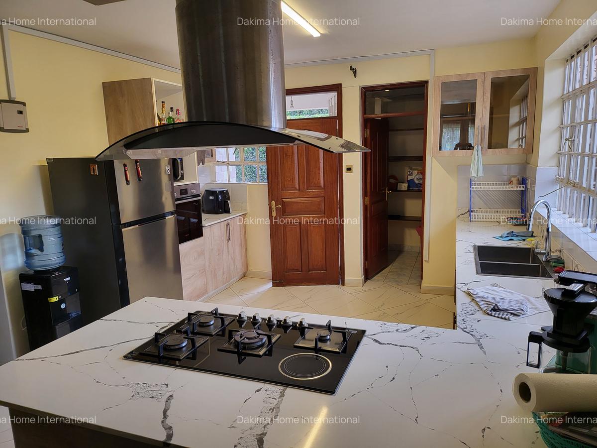 5 Bed House with En Suite in Runda - 6