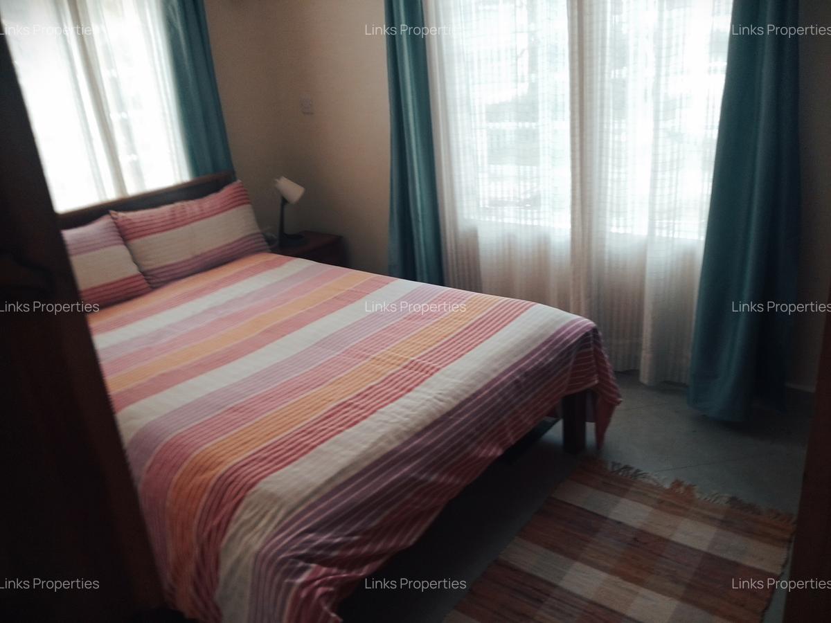 1 Bed House with En Suite at Karen - 12