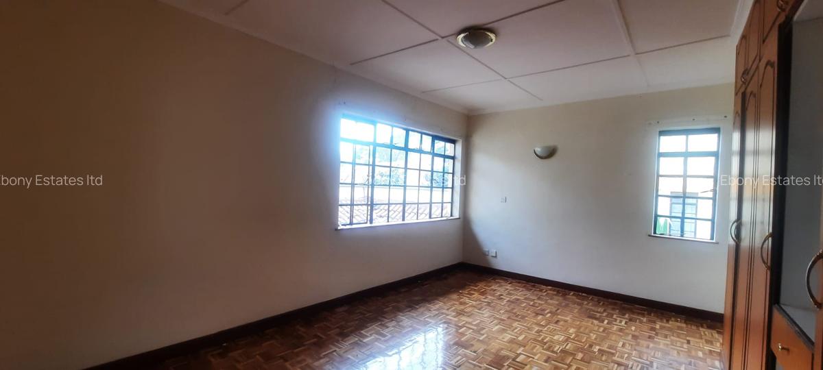 5 Bed Townhouse with En Suite in Lavington - 15
