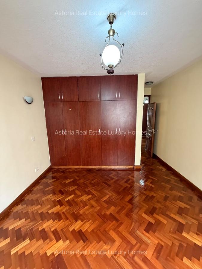3 Bed Apartment with En Suite at 2026-439 - 6