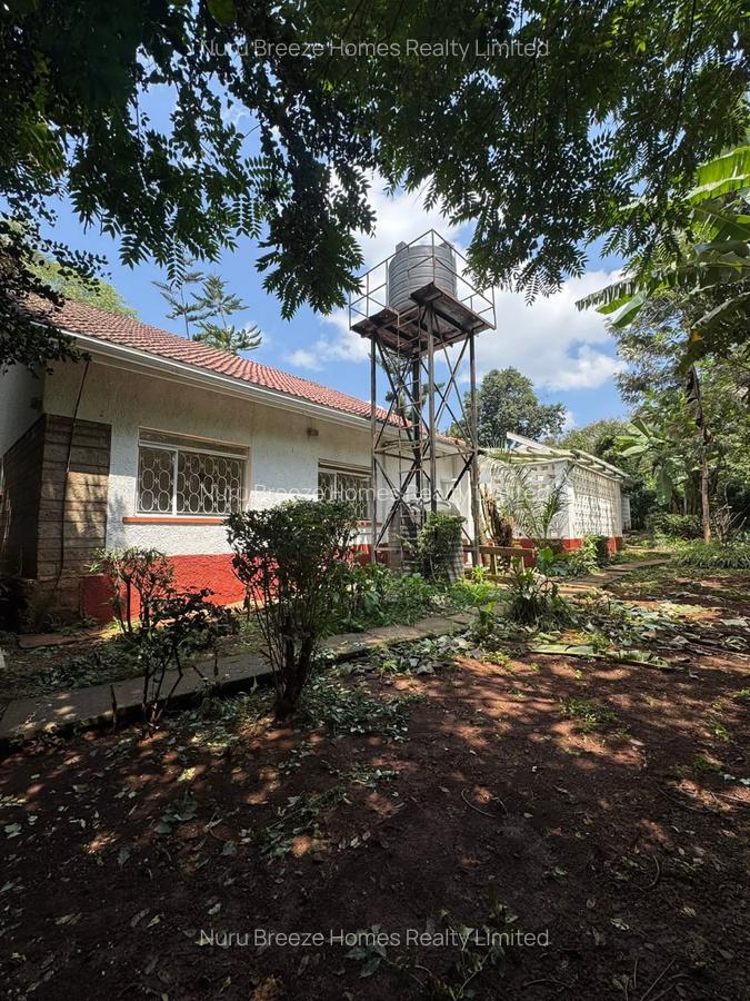 4 Bed House with En Suite in Rosslyn - 8