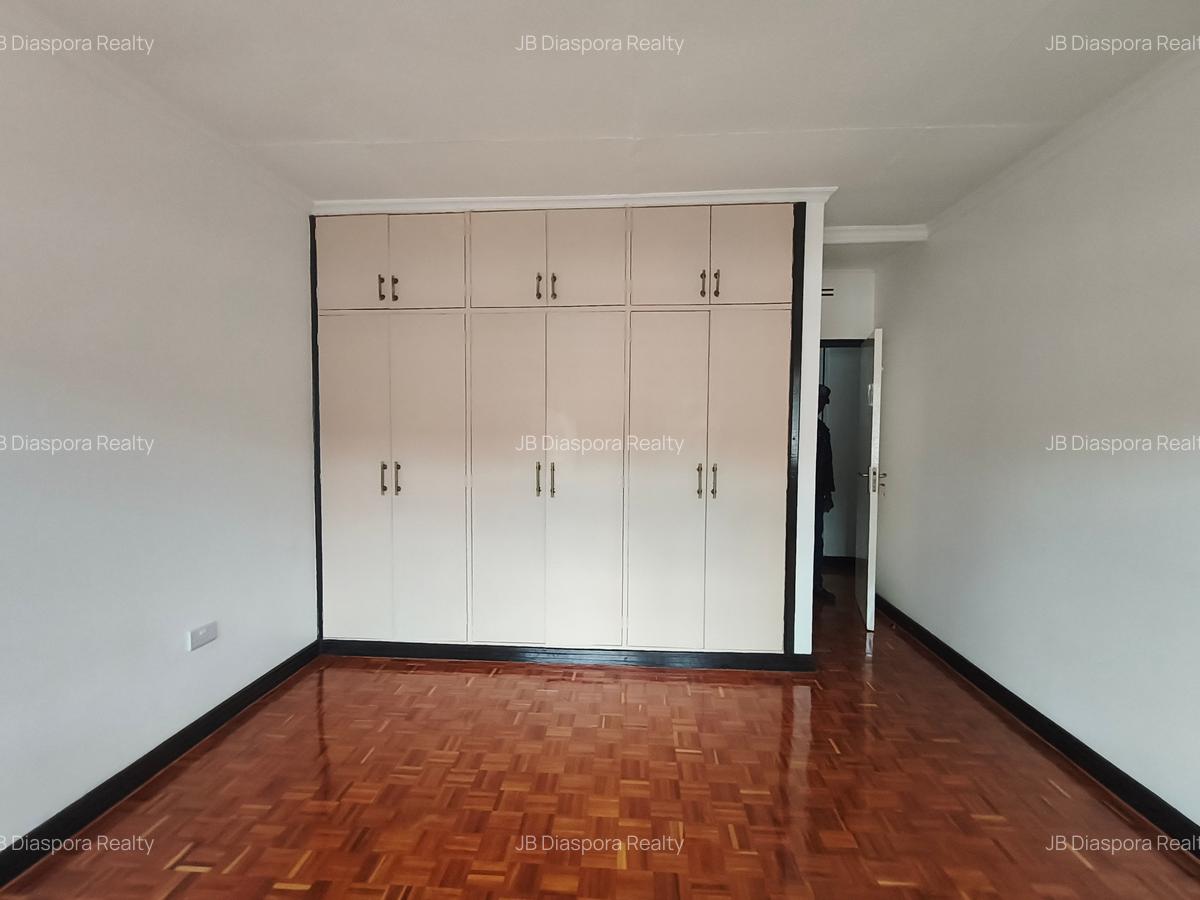 3 Bed Townhouse with En Suite at School Lane - 16