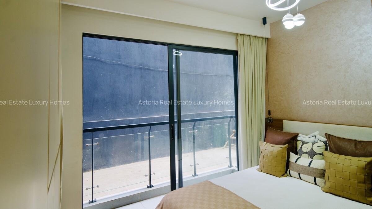 Studio Apartment with En Suite at 2026-234 - 8