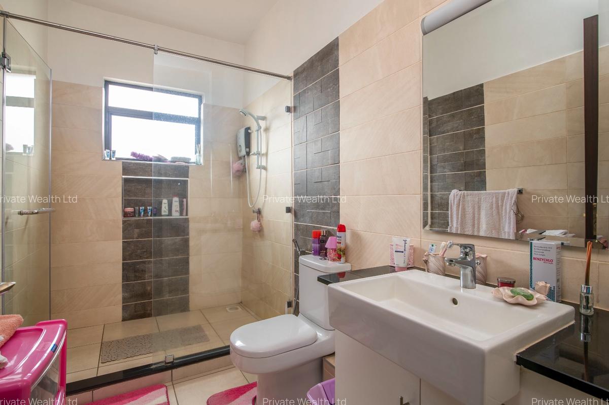 3 Bed Apartment with En Suite at General Mathenge - 4
