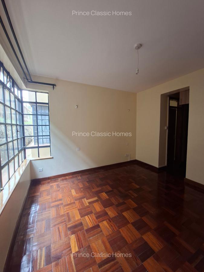 2 Bed Apartment with En Suite in Riverside - 5