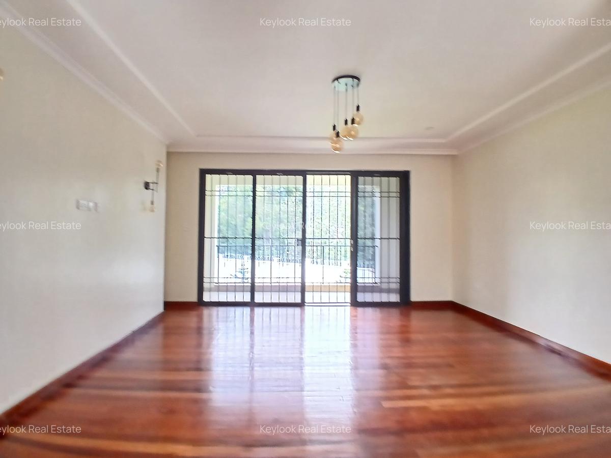 6 Bed Villa with En Suite at Kyuna Road - 17
