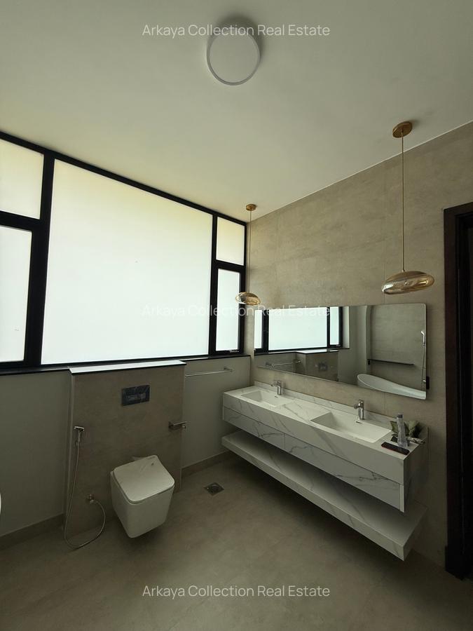 5 Bed House with En Suite in Nyari - 6