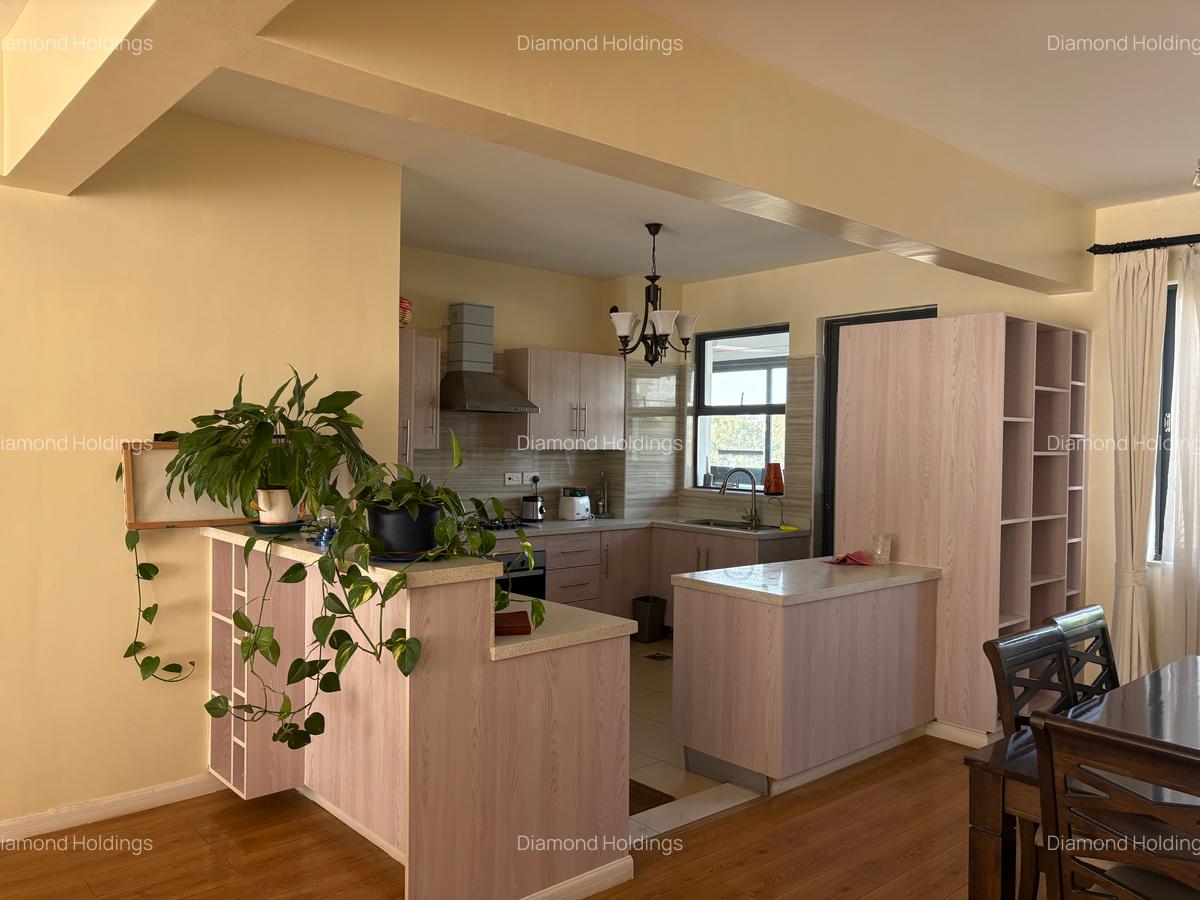 3 Bed Apartment with En Suite in Brookside - 3