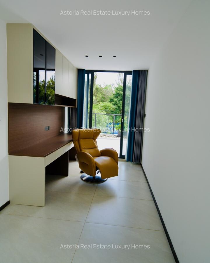 5 Bed Villa with En Suite at 2026-378 - 7