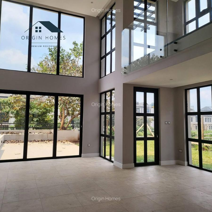 5 Bed Townhouse with En Suite at Runda - 2
