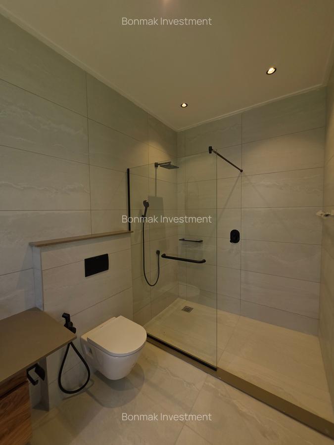 4 Bed Apartment with En Suite at Loresho - 17